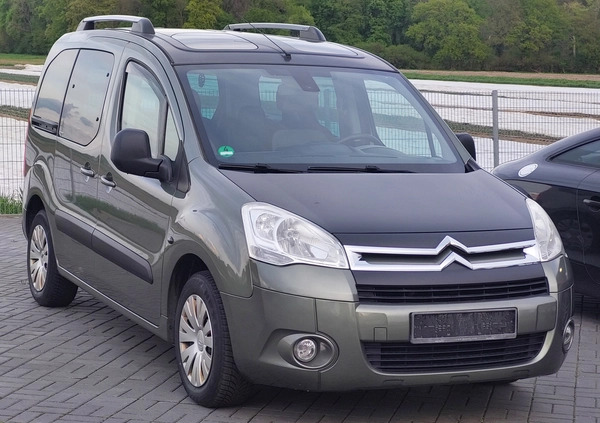 Citroen Berlingo cena 22900 przebieg: 212000, rok produkcji 2010 z Sępopol małe 37